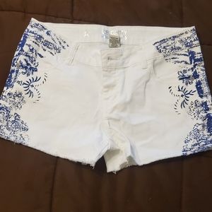 White with blue side detail jean shorts